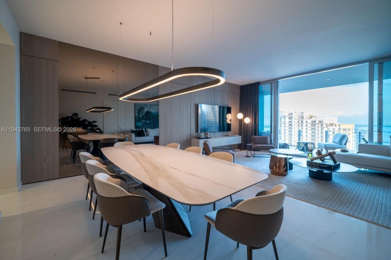 300 Biscayne Blvd Way, Unit 3403, Miami, FL 33131 Photo