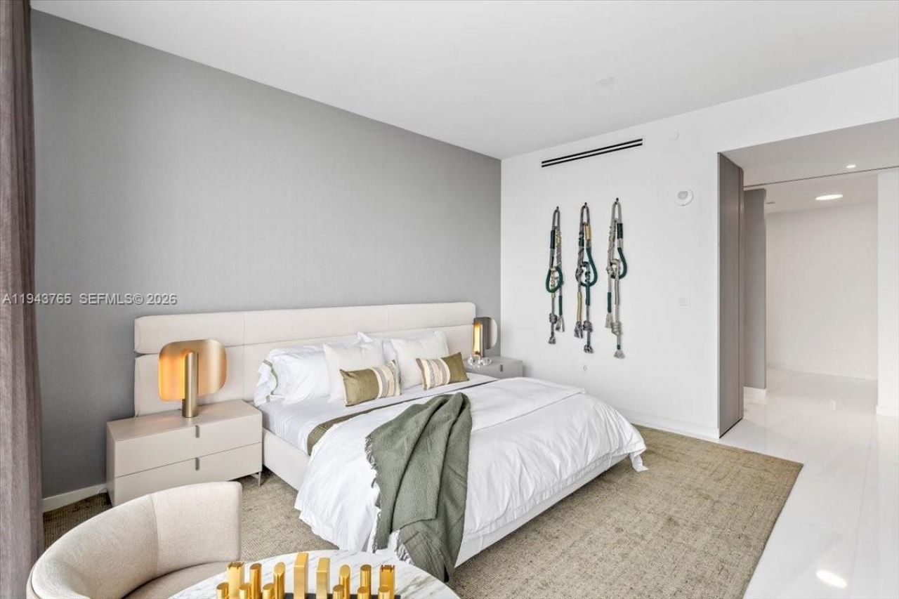 300 Biscayne Blvd Way, Unit 3403, Miami, FL 33131 Photo