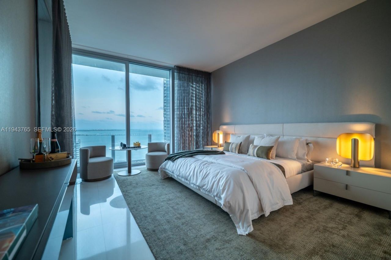 300 Biscayne Blvd Way, Unit 3403, Miami, FL 33131 Photo