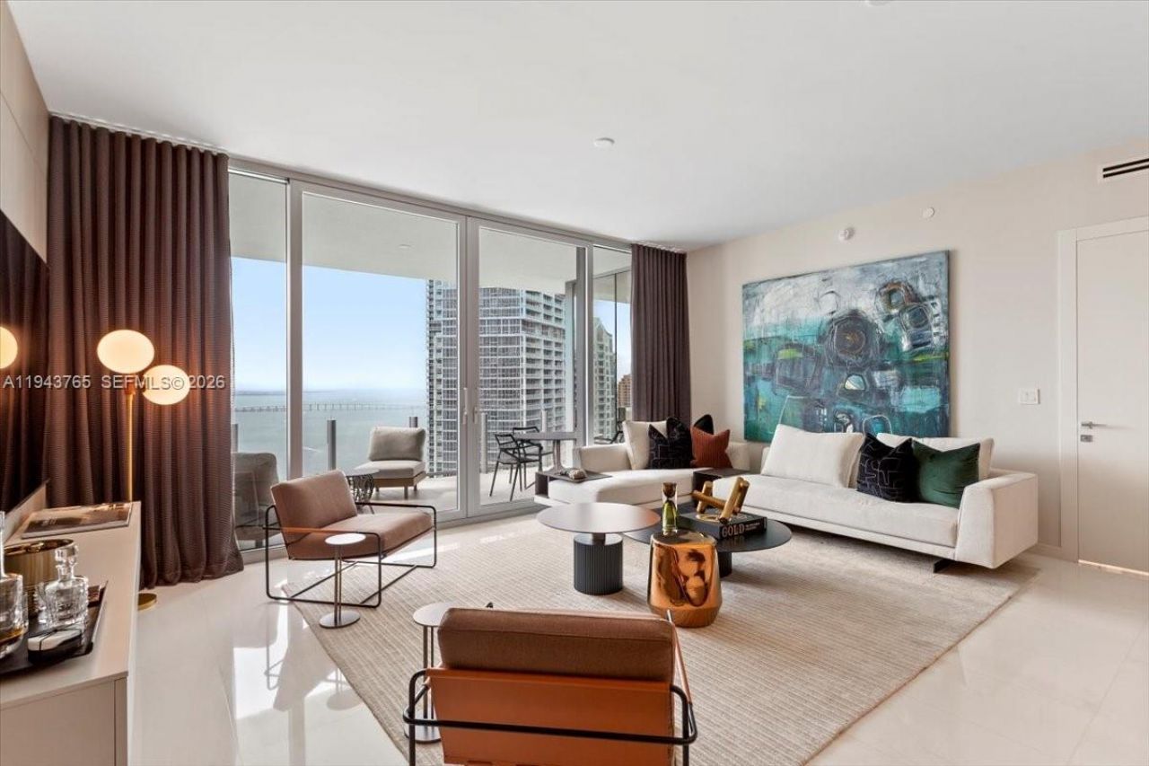 300 Biscayne Blvd Way, Unit 3403, Miami, FL 33131 Photo