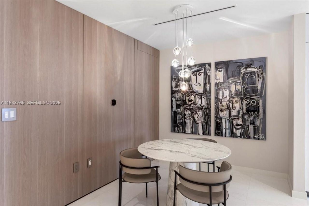 300 Biscayne Blvd Way, Unit 3403, Miami, FL 33131 Photo