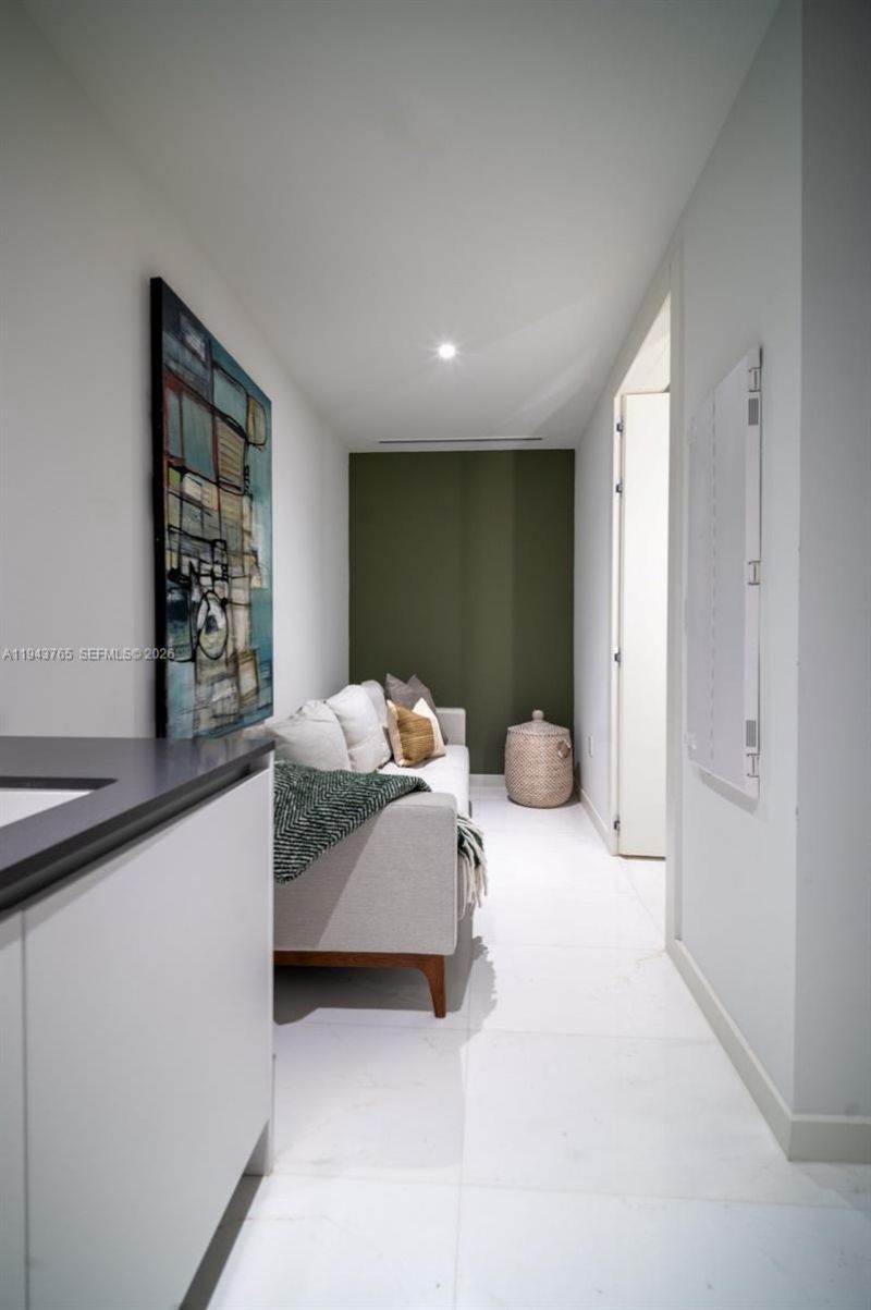 300 Biscayne Blvd Way, Unit 3403, Miami, FL 33131 Photo