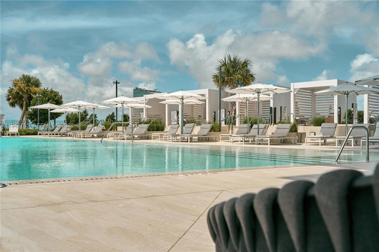 300 Biscayne Blvd Way, Unit 3403, Miami, FL 33131 Photo