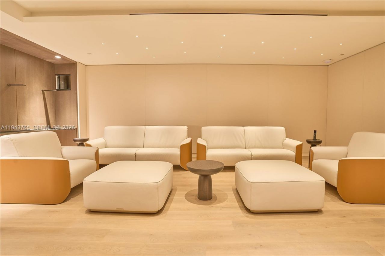 300 Biscayne Blvd Way, Unit 3403, Miami, FL 33131 Photo