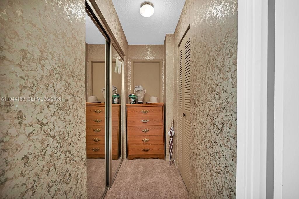 7135 Collins Ave, Unit 435, Miami Beach, FL 33141 Photo