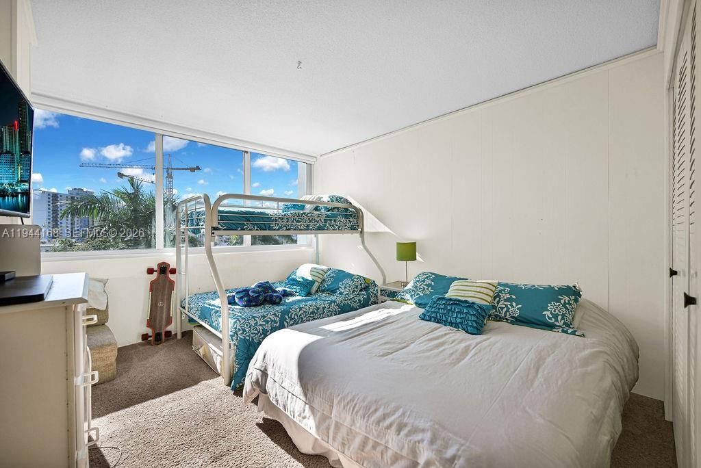 7135 Collins Ave, Unit 435, Miami Beach, FL 33141 Photo