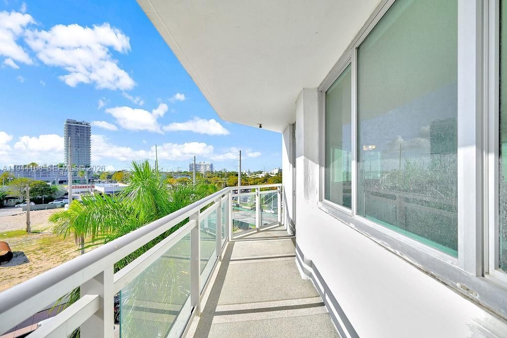 7135 Collins Ave, Unit 435, Miami Beach, FL 33141 Photo