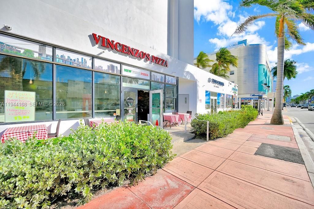 7135 Collins Ave, Unit 435, Miami Beach, FL 33141 Photo