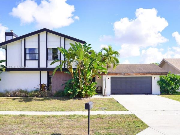 760 Windtree Way, Wellington, FL 33414