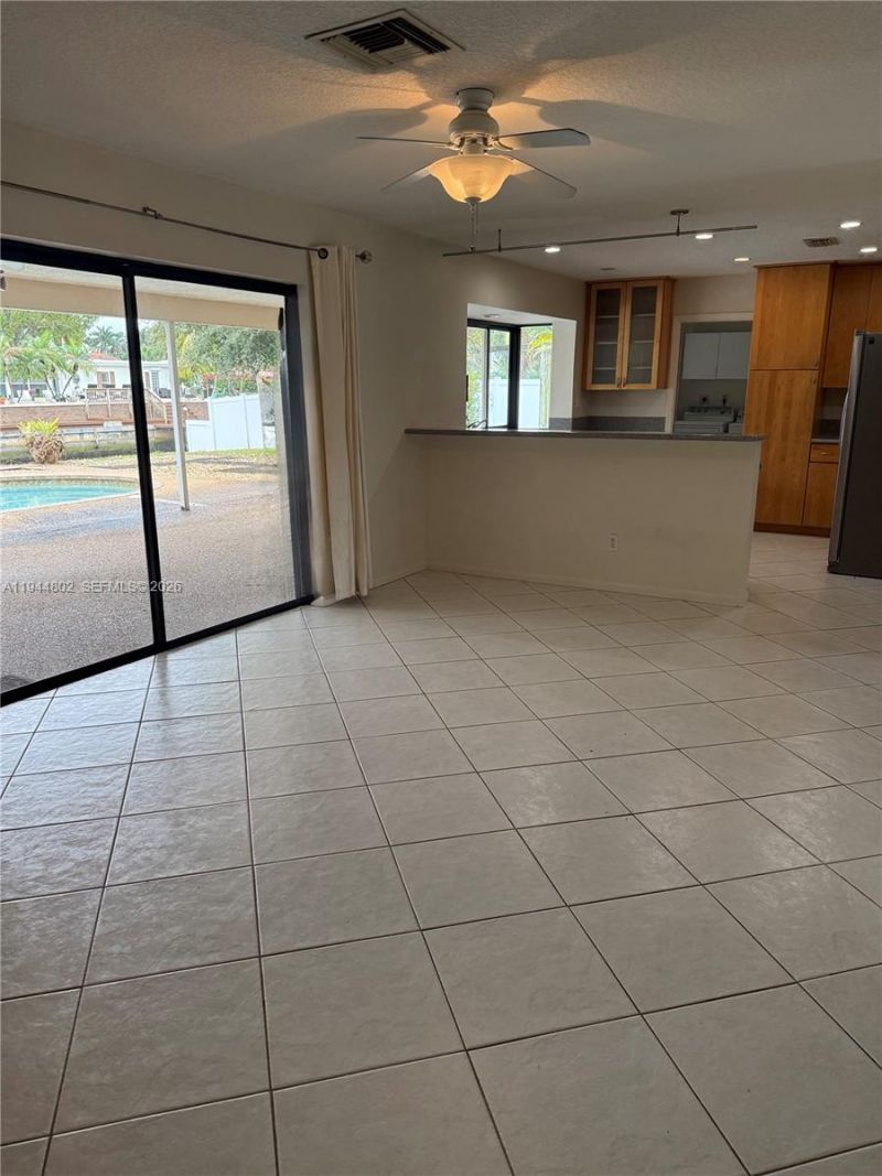 5940 SW 18th St, Plantation, FL 33317 Photo