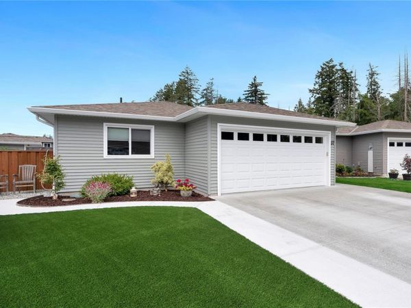 7586 Tetayut Rd, Unit 37, Central Saanich, BC V8M 0B4