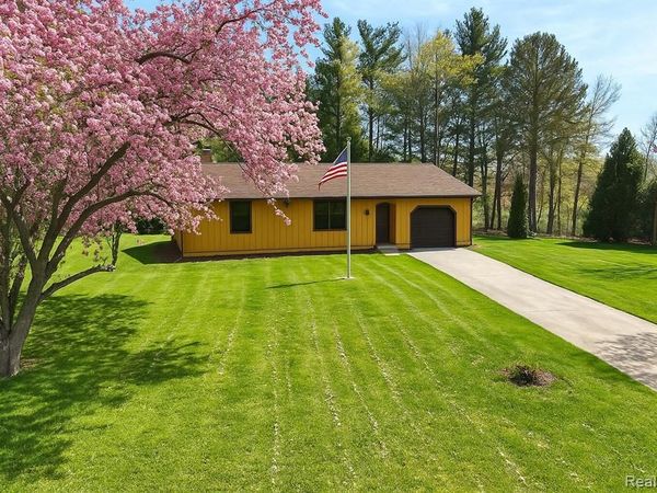 11575 Us Highway 31, Berrien Twp, MI 49103