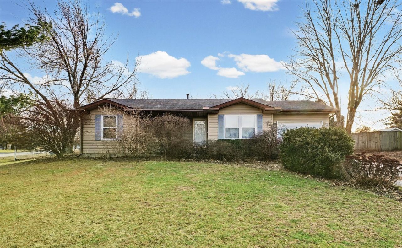 515 Valley View Drive, Philo, IL 61864 Main Photo