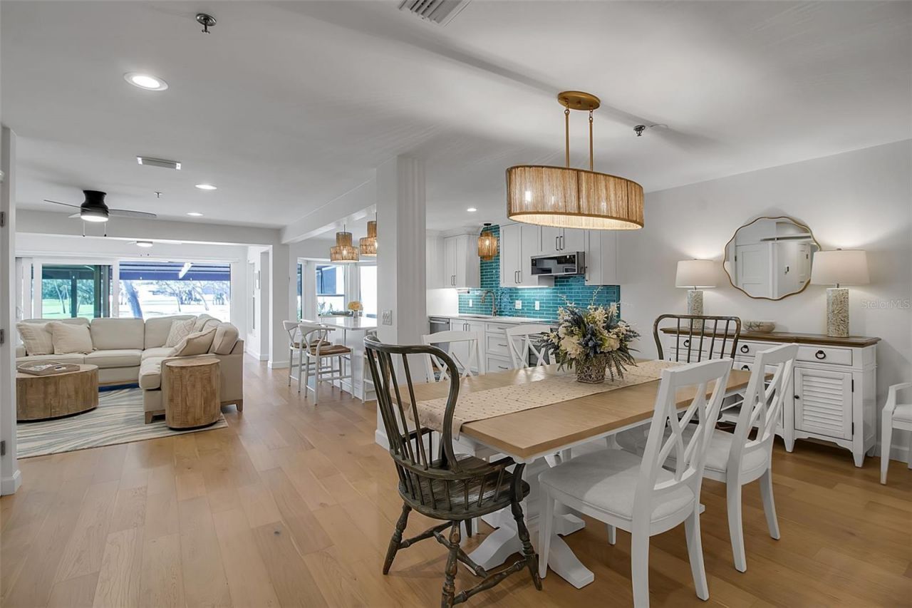 2123 Harbourside Drive, Unit 903, Longboat Key, FL 34228 Photo