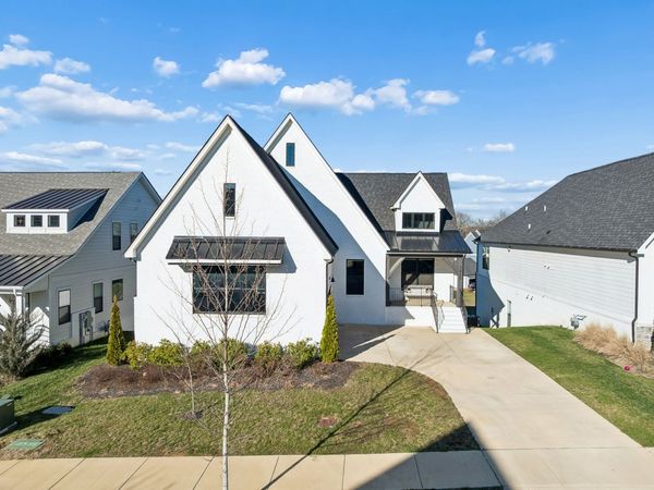 3020 Whitstable Ct, Thompsons Station, TN 37179