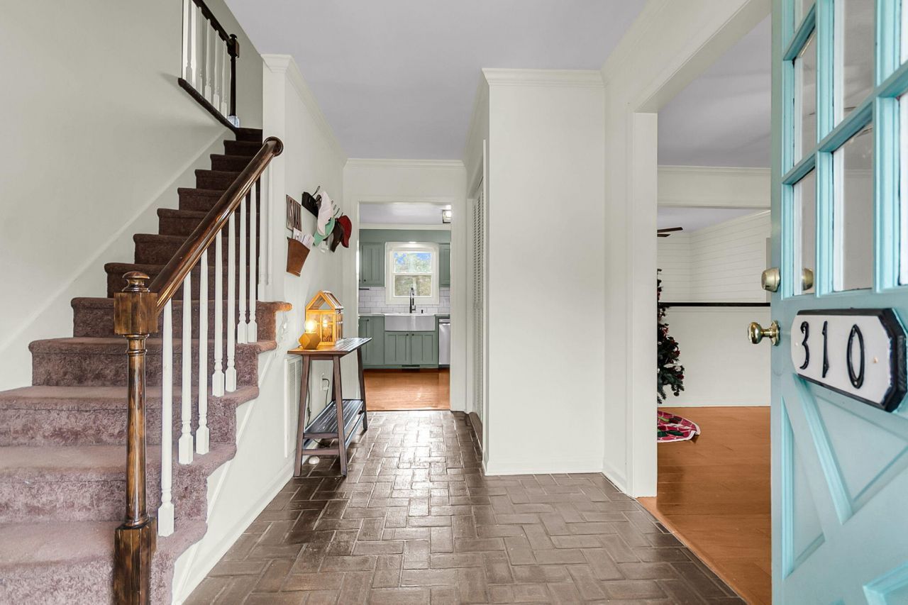 310 Land O Pines Circle Photo 2