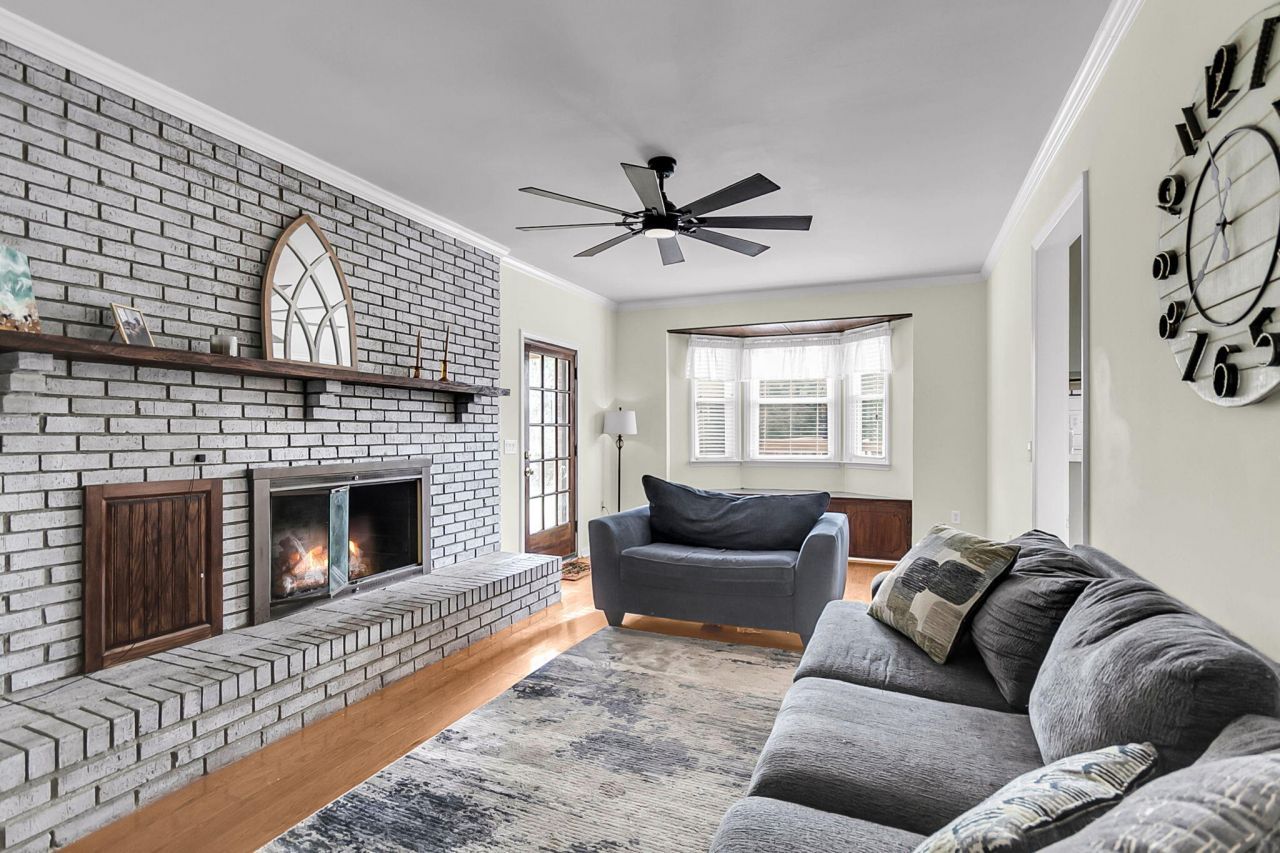 310 Land O Pines Circle Photo 21