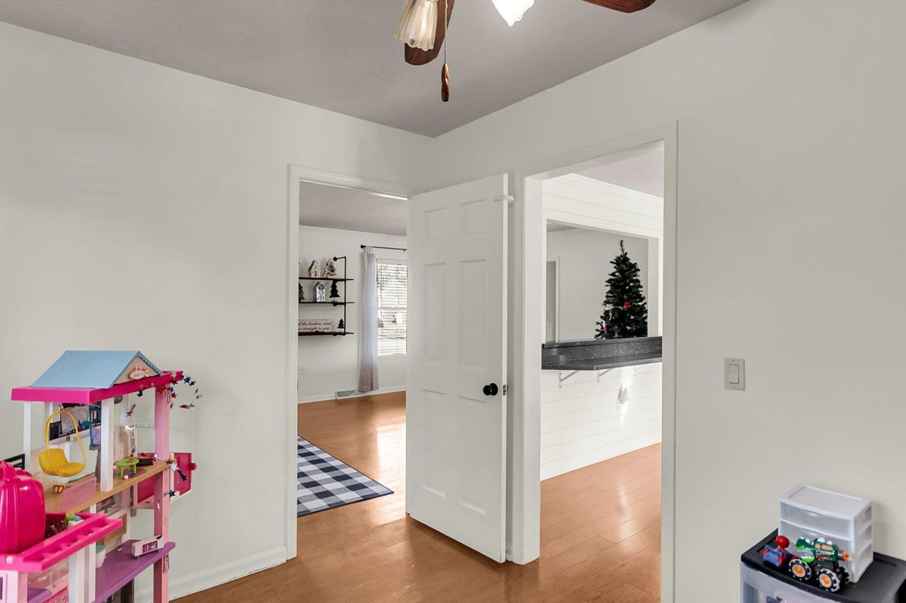 310 Land O Pines Circle Photo 38