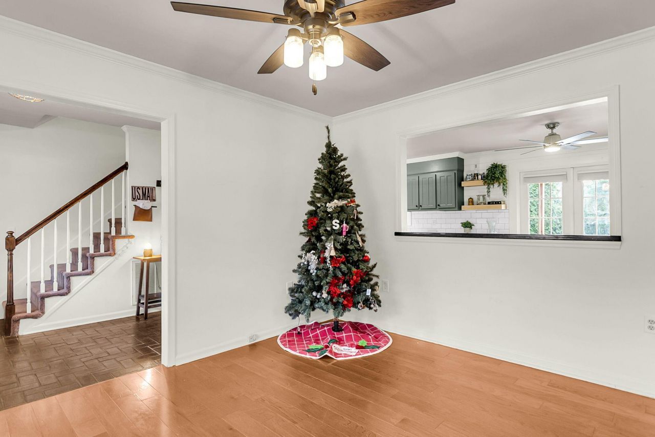 310 Land O Pines Circle Photo 4