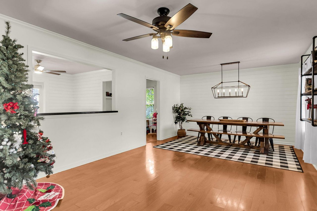 310 Land O Pines Circle Photo 5