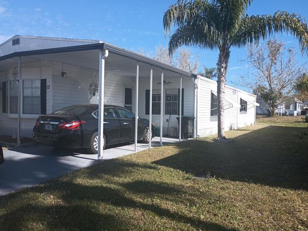 12 Universidad Lane, Port Saint Lucie, FL 34952