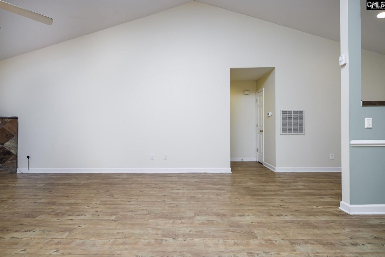 833 Mt Valley Road Photo 12