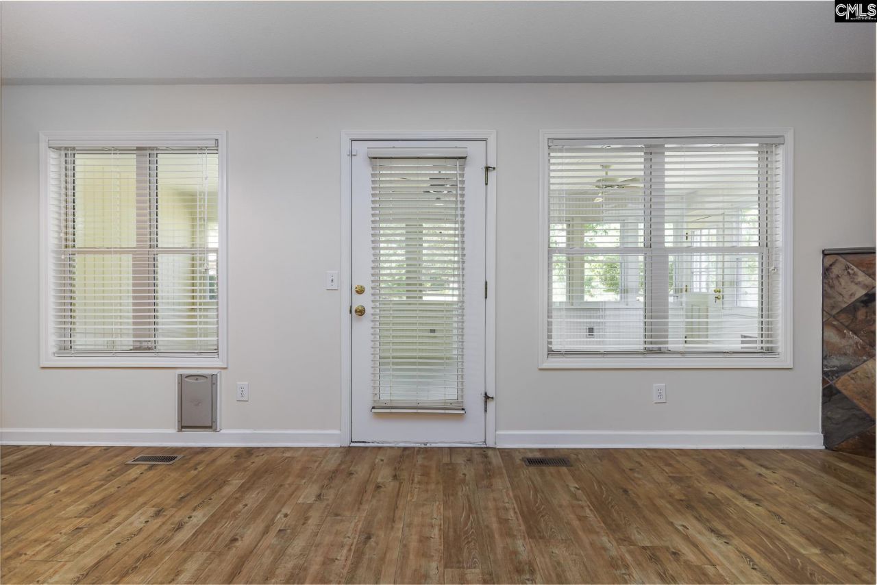 833 Mt Valley Road Photo 16