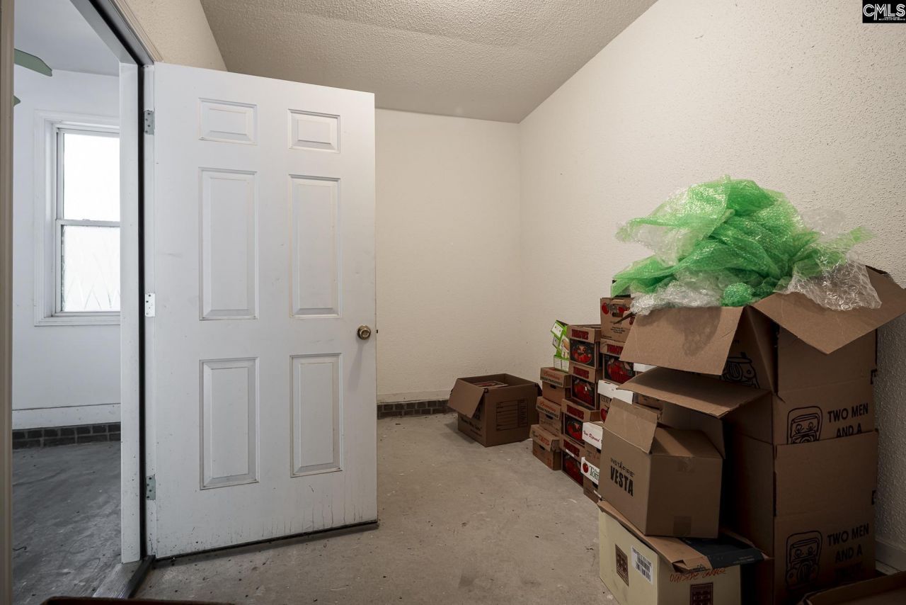 833 Mt Valley Road Photo 43