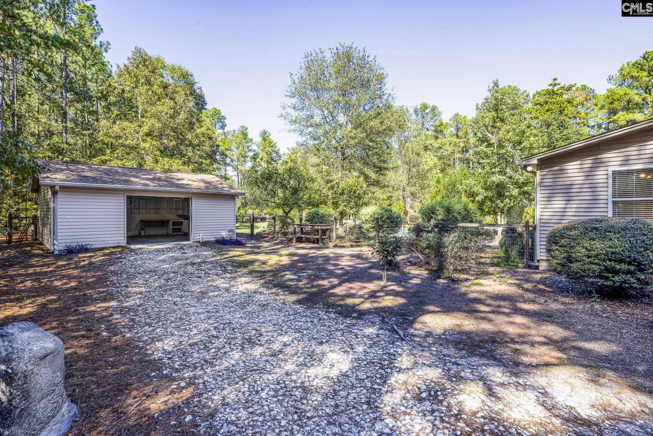 833 Mt Valley Road Photo 5