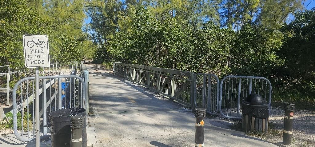 2620 NE 135th St, Unit 431, North Miami, FL 33181 Photo