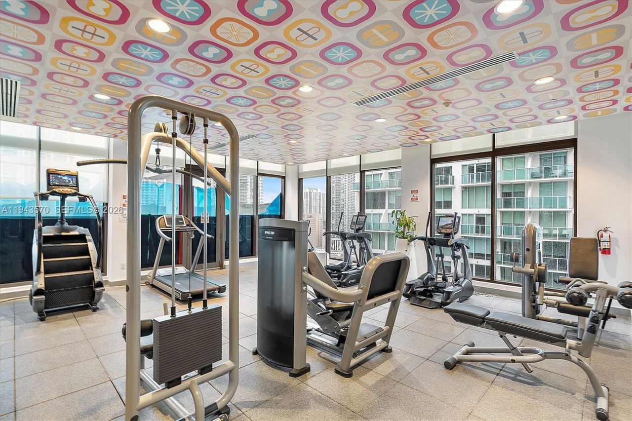 31 SE 6th St, Unit 2008, Miami, FL 33131 Photo