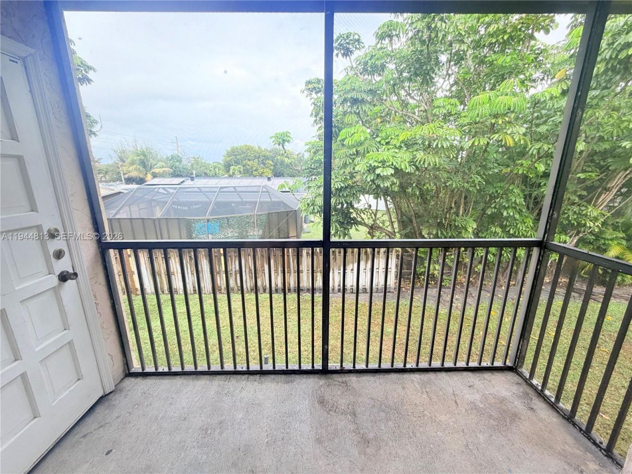 9141 NW 1st Ct, Unit 204, Pembroke Pines, FL 33024 Photo