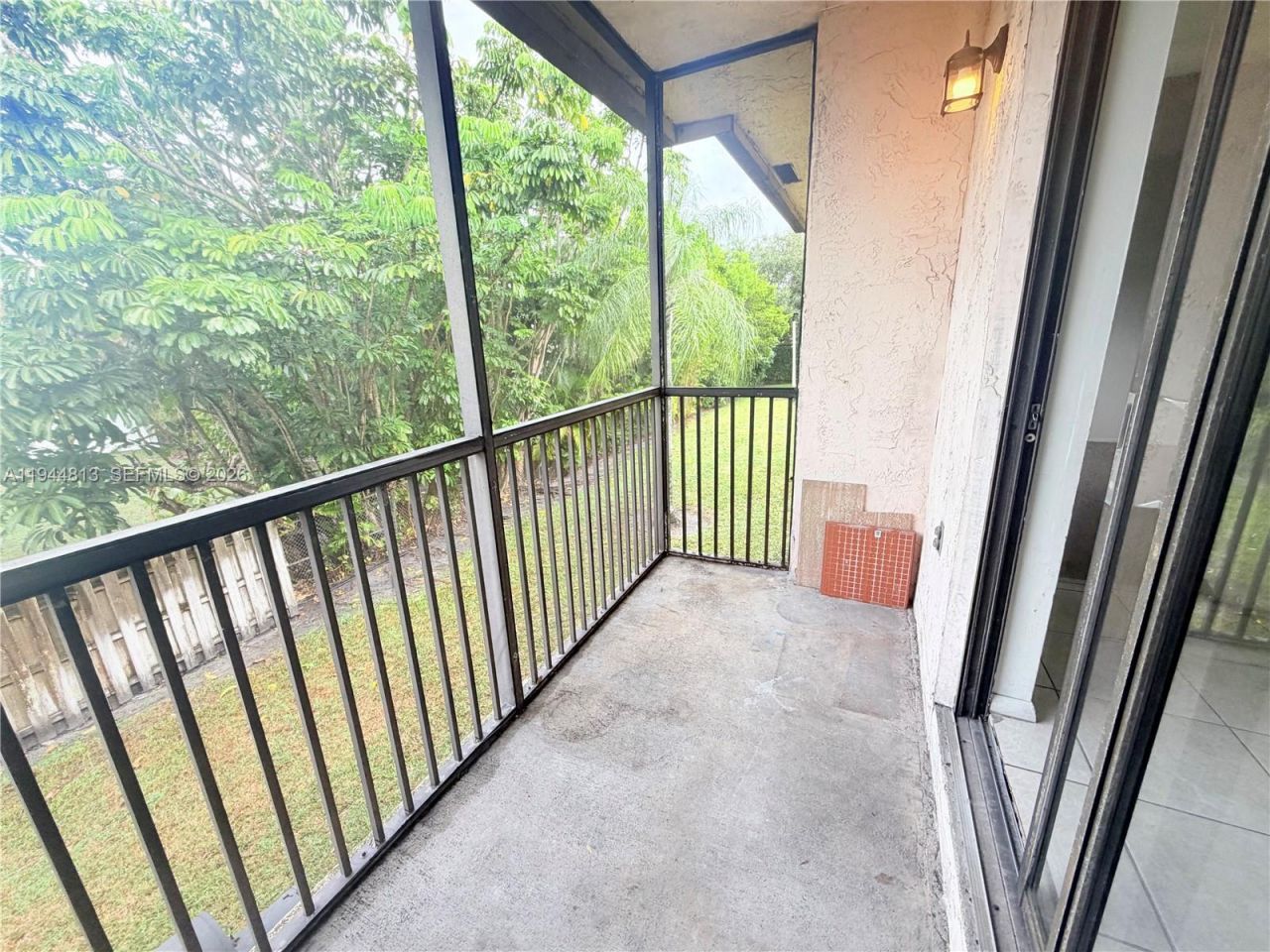 9141 NW 1st Ct, Unit 204, Pembroke Pines, FL 33024 Photo