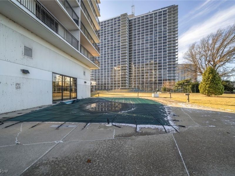 12550 Lake Avenue, Unit 101, Lakewood, OH 44107 Photo 44
