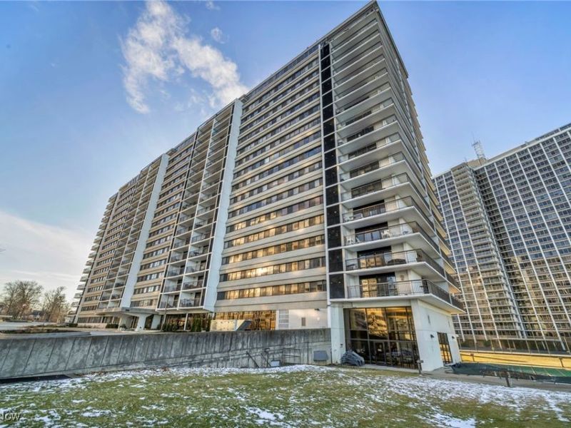 12550 Lake Avenue, Unit 101, Lakewood, OH 44107 Photo 46