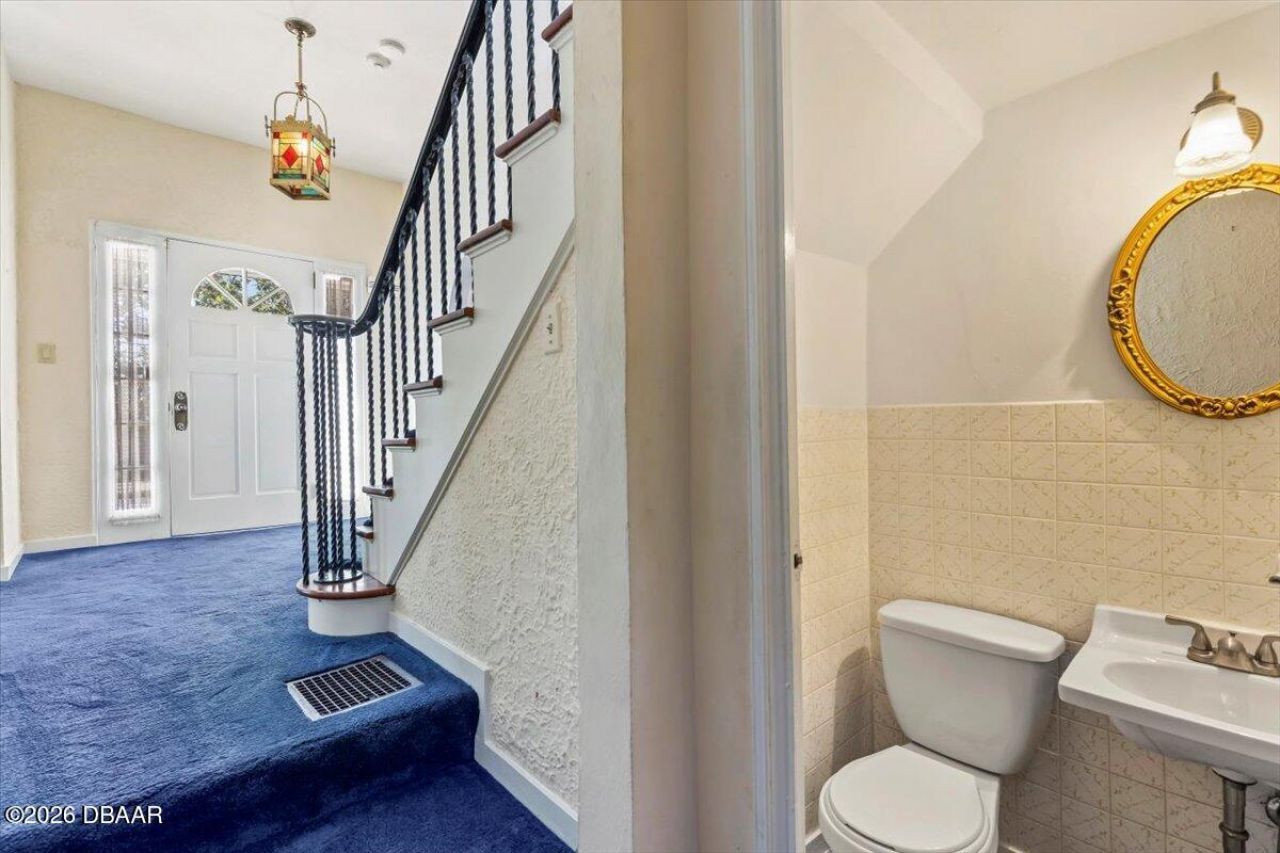 1428 N Halifax Avenue, Daytona Beach, FL 32118 Photo