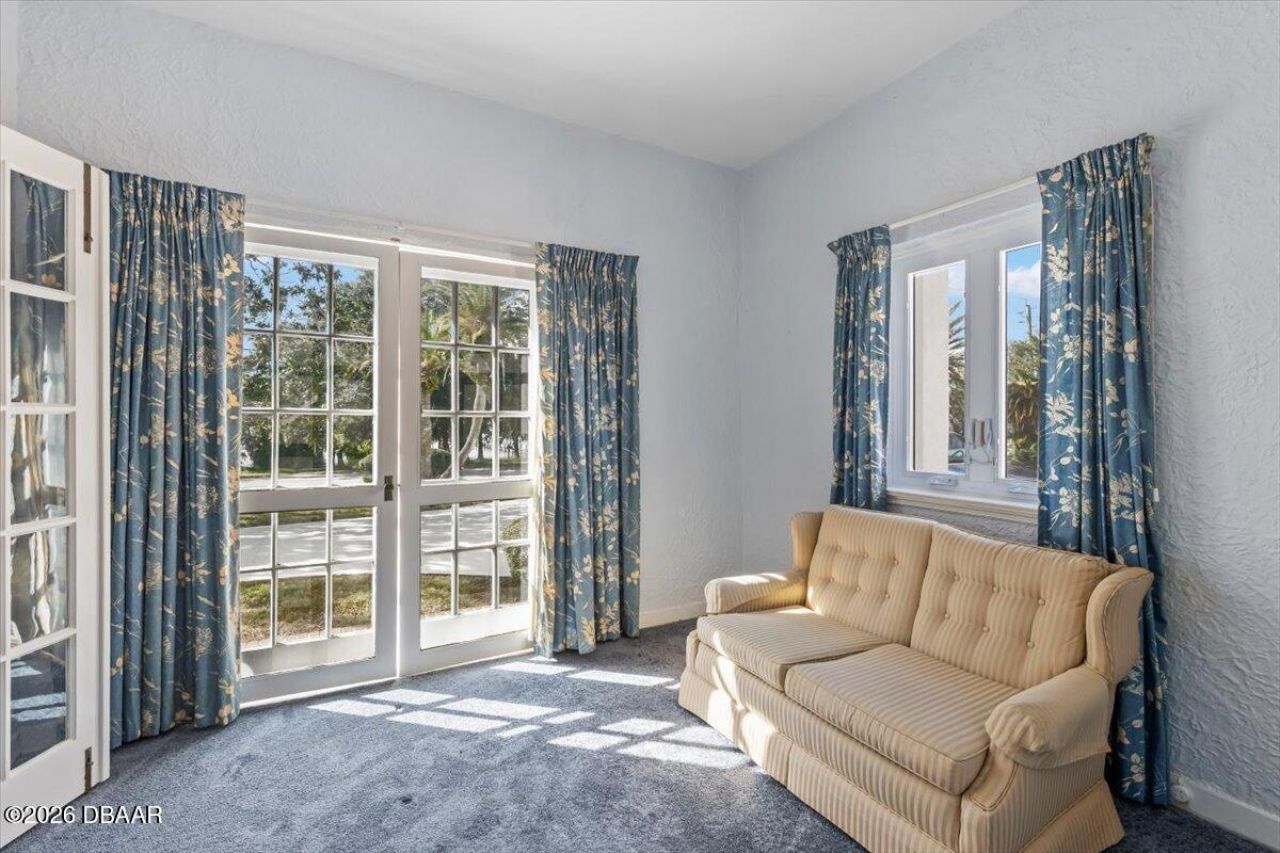 1428 N Halifax Avenue, Daytona Beach, FL 32118 Photo