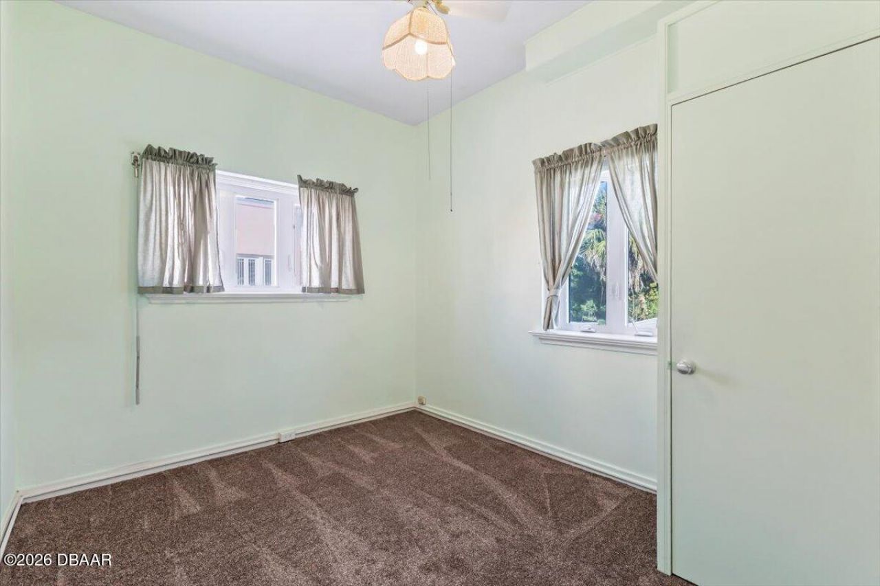 1428 N Halifax Avenue, Daytona Beach, FL 32118 Photo