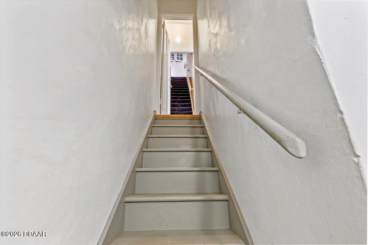 1428 N Halifax Avenue, Daytona Beach, FL 32118 Photo