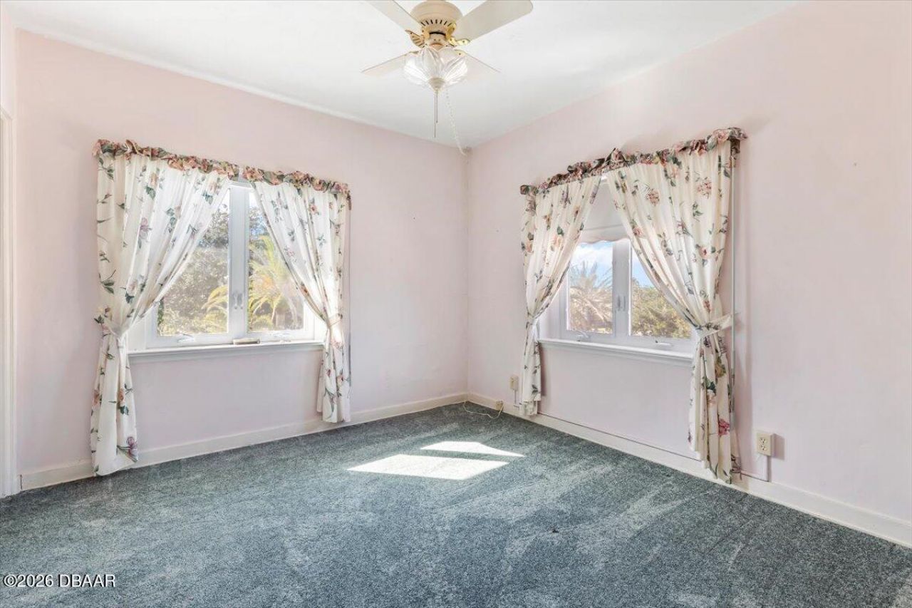 1428 N Halifax Avenue, Daytona Beach, FL 32118 Photo