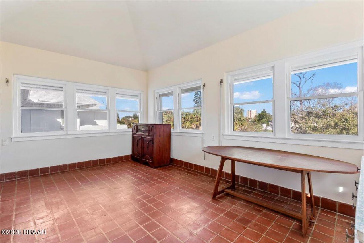 1428 N Halifax Avenue, Daytona Beach, FL 32118 Photo