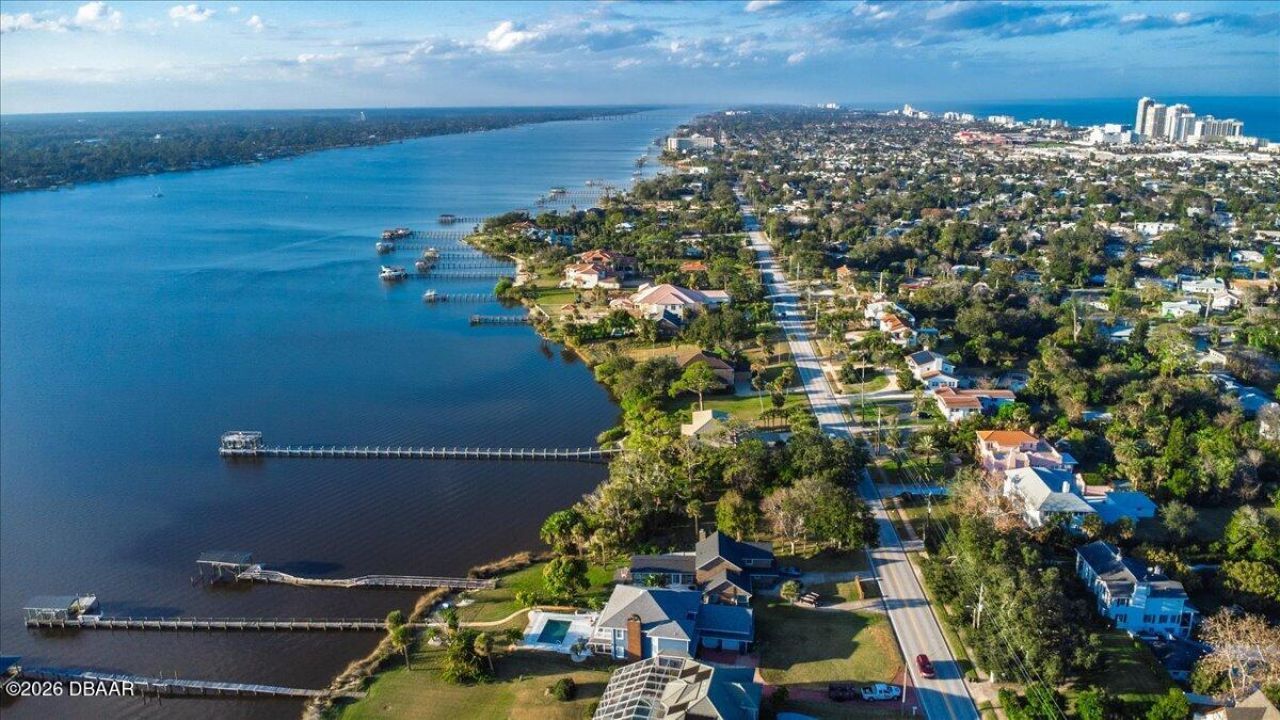 1428 N Halifax Avenue, Daytona Beach, FL 32118 Photo