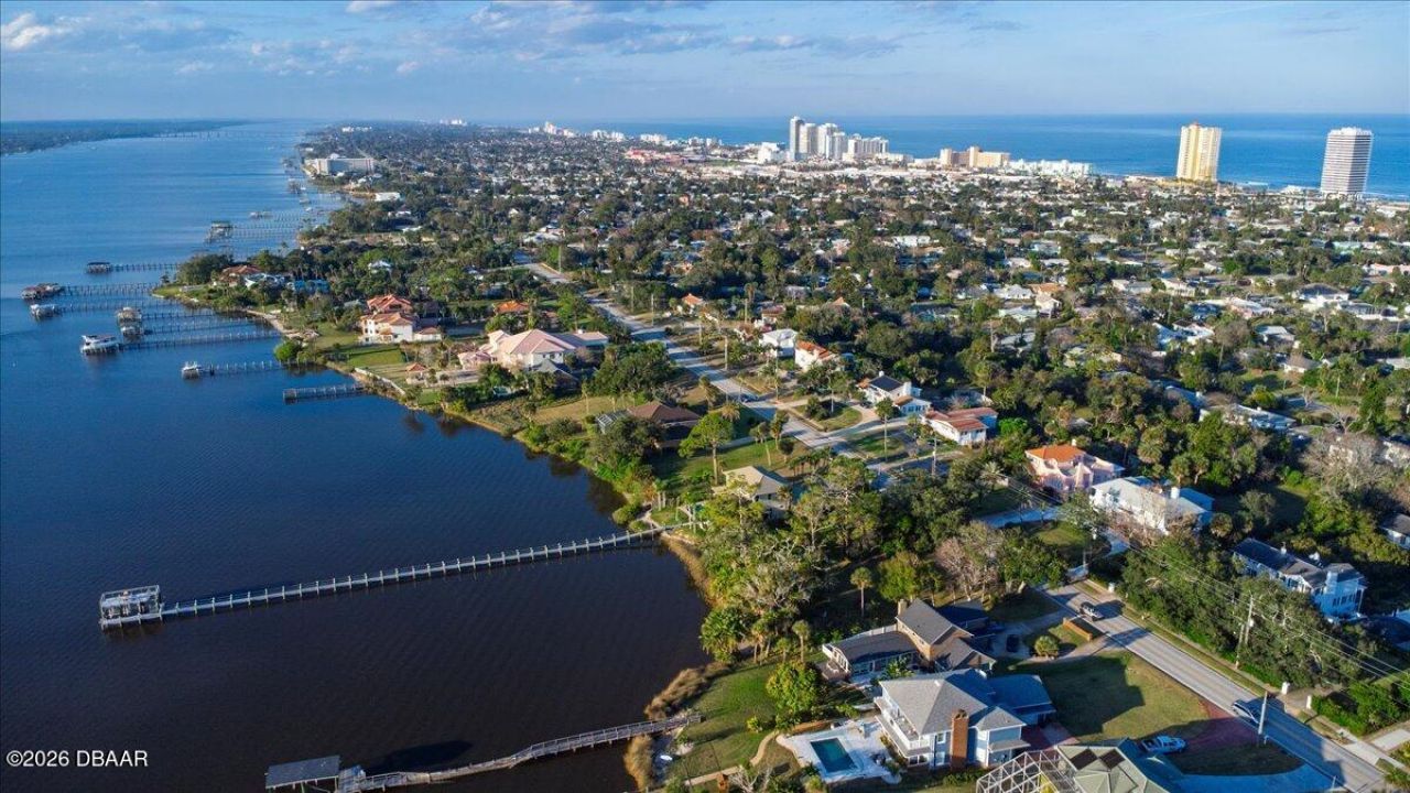 1428 N Halifax Avenue, Daytona Beach, FL 32118 Photo