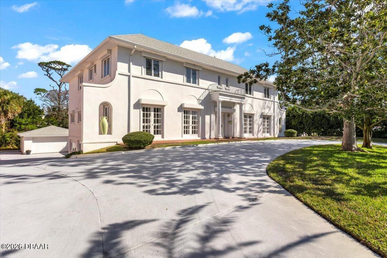 1428 N Halifax Avenue, Daytona Beach, FL 32118 Photo