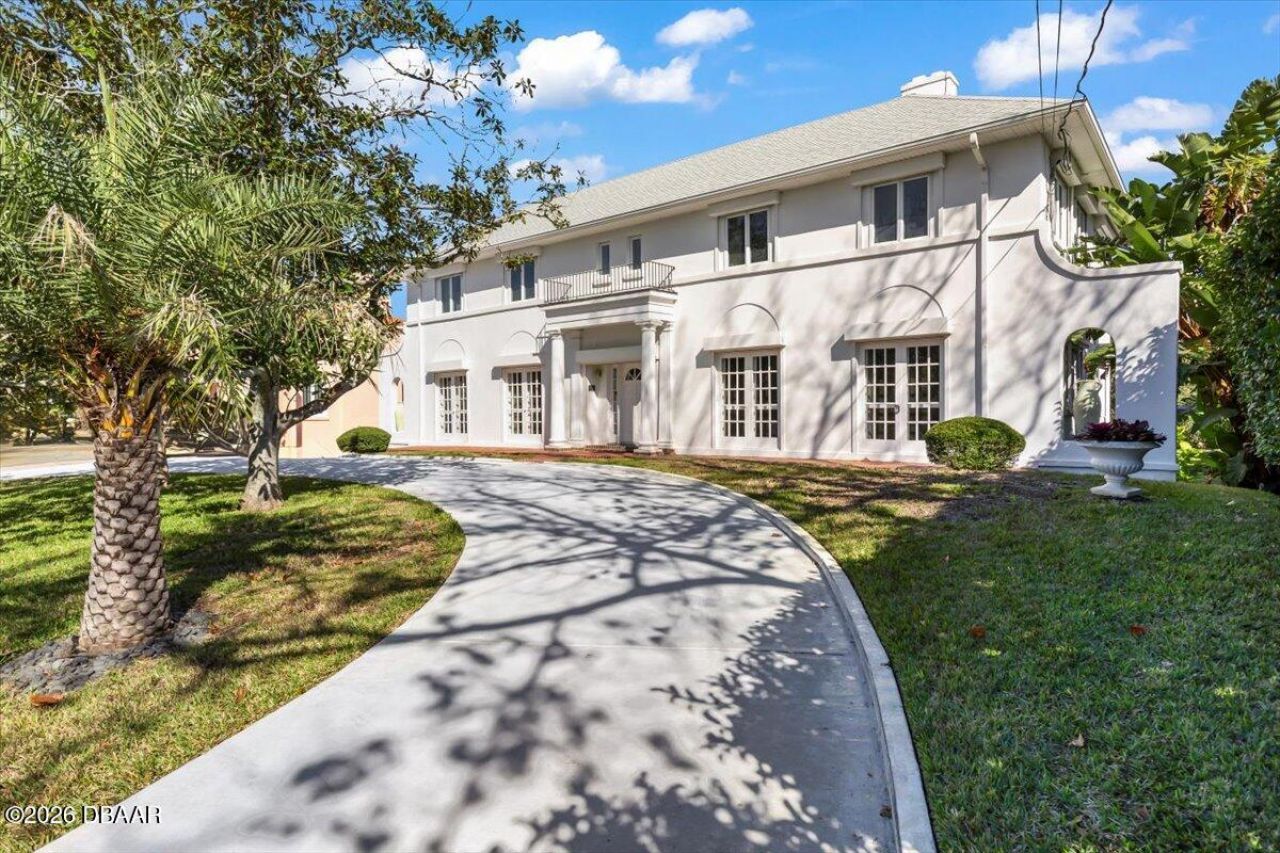 1428 N Halifax Avenue, Daytona Beach, FL 32118 Photo