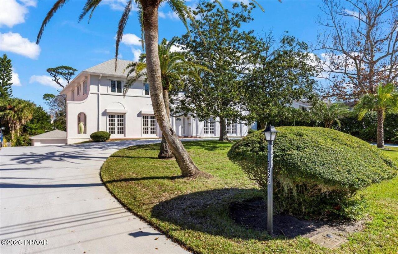 1428 N Halifax Avenue, Daytona Beach, FL 32118 Photo