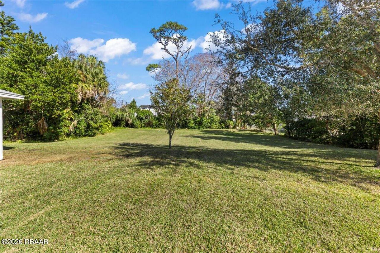 1428 N Halifax Avenue, Daytona Beach, FL 32118 Photo