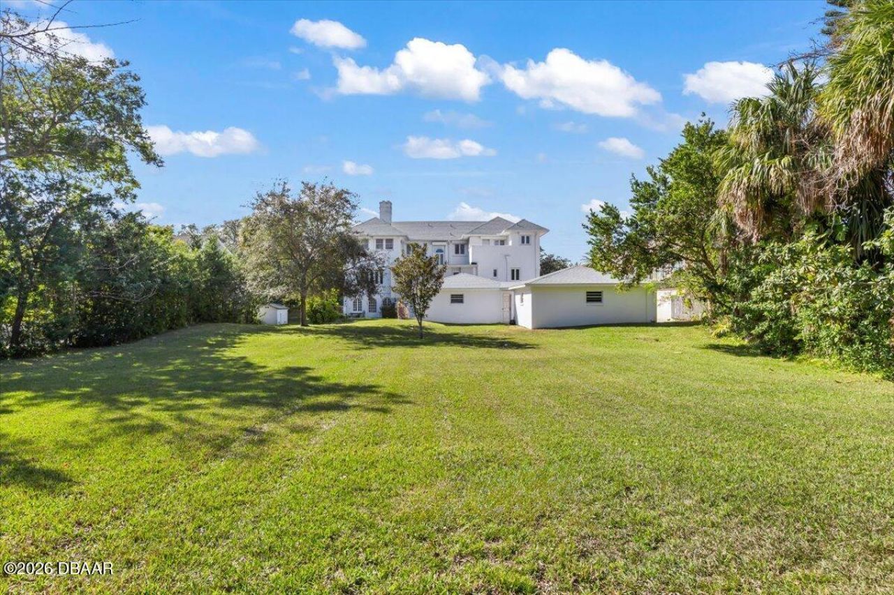 1428 N Halifax Avenue, Daytona Beach, FL 32118 Photo