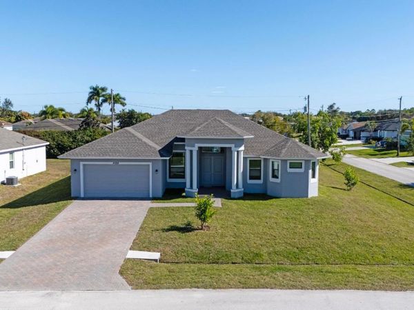 4689 SW Tacoma Street, Port St. Lucie, FL 34953