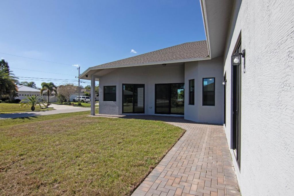 4689 SW Tacoma Street, Port Saint Lucie, FL 34953 Photo